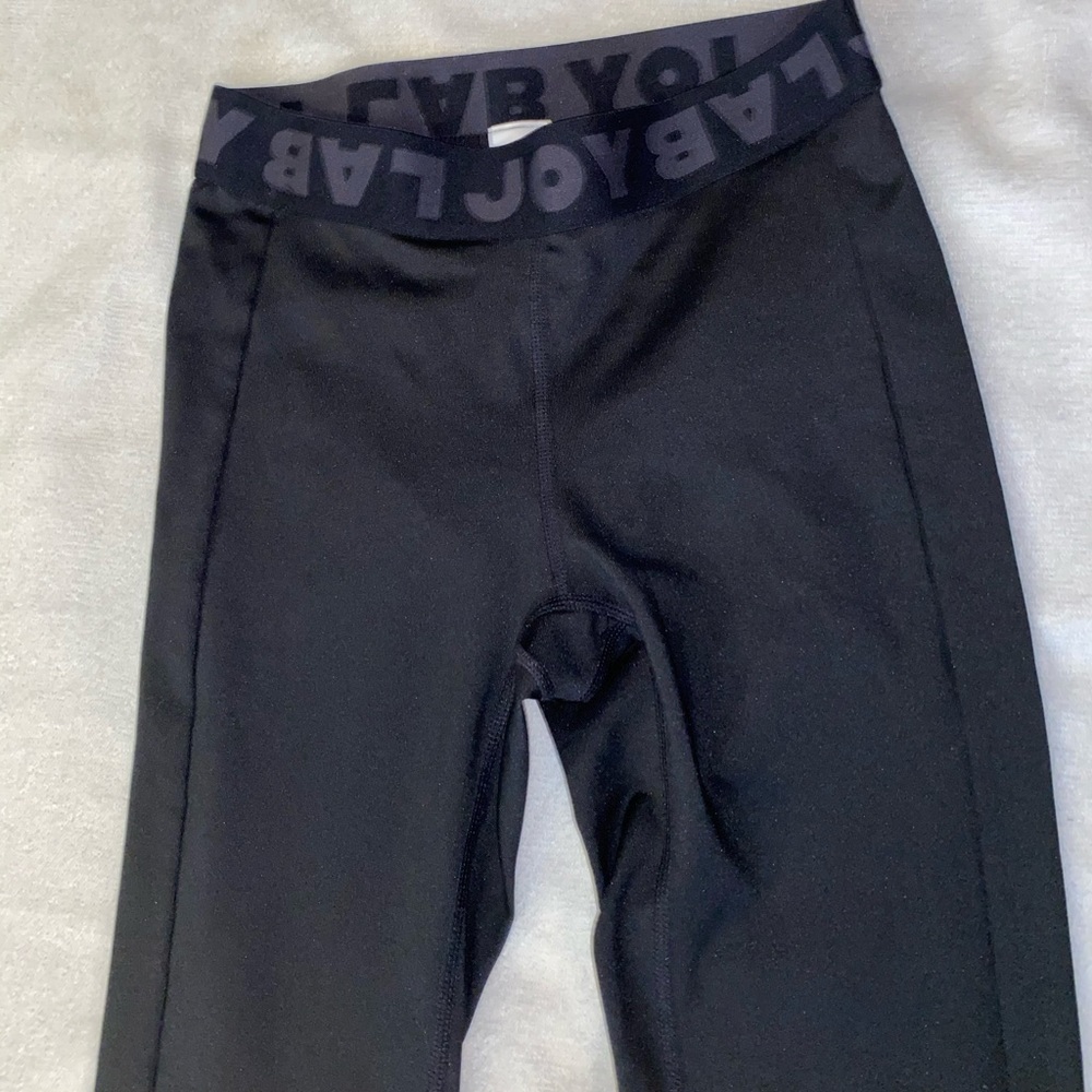 Black leggings